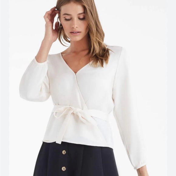 VETTA Tops - VETTA The Gathered Sleeve Wrap Top Textured stencil Ivory Medium